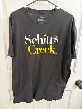 Schitt’s Creek Men's Black Graphic Logo T-Shirt